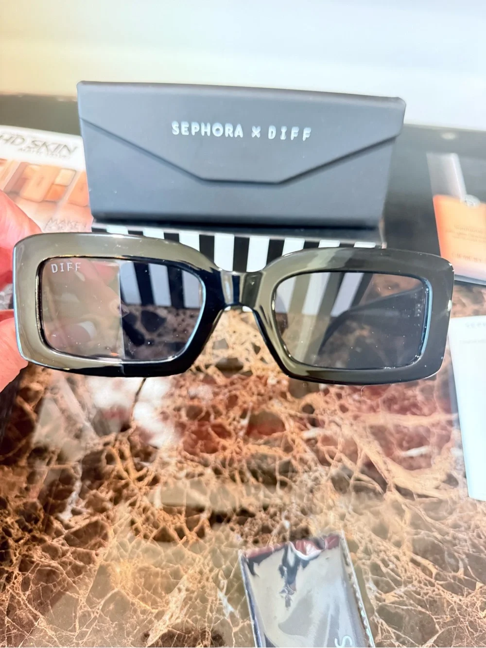 Diff Eyewear Black Rectangular Sunglasses